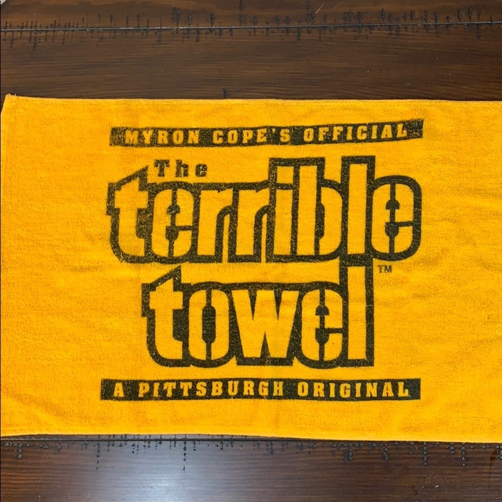 NFL Pittsburg Steelers Terrible Towel.  003